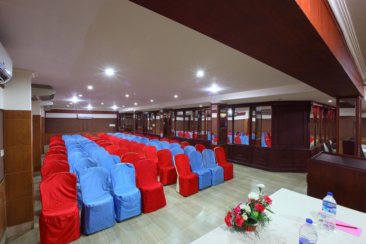 Trichur Towers Thrissur Kültér fotó
