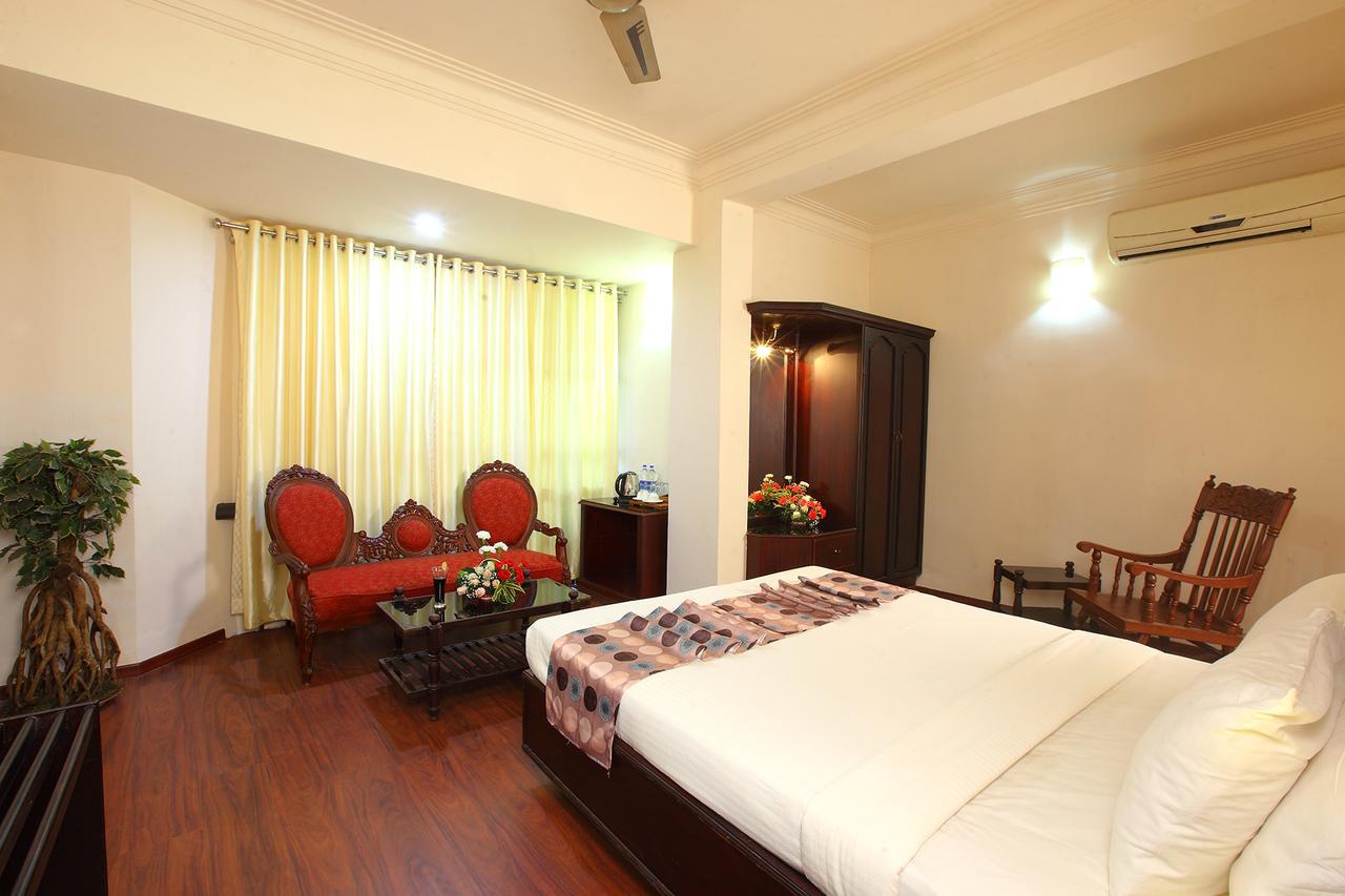 Trichur Towers Thrissur Kültér fotó