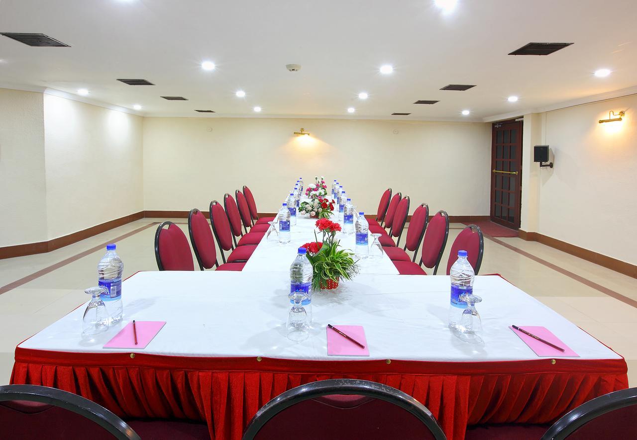 Trichur Towers Thrissur Kültér fotó