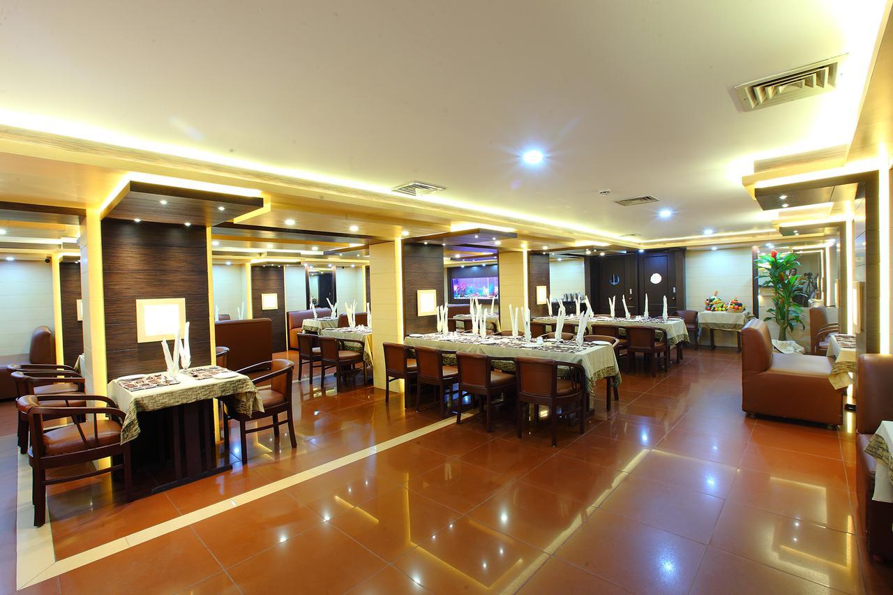 Trichur Towers Thrissur Kültér fotó